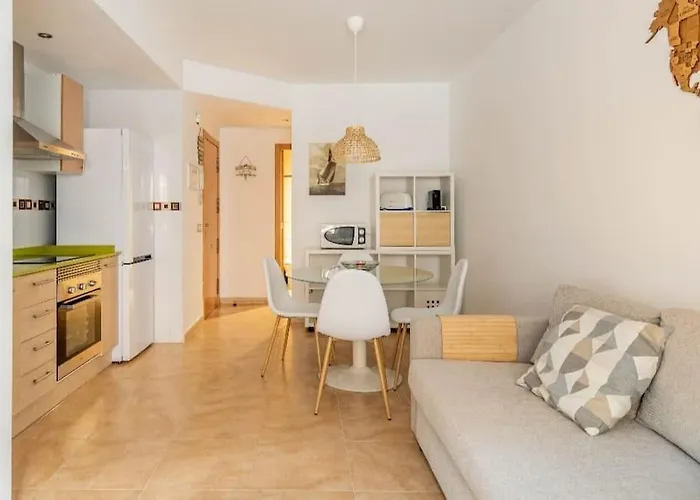 Lindo Y Discreto Apartamento Playa